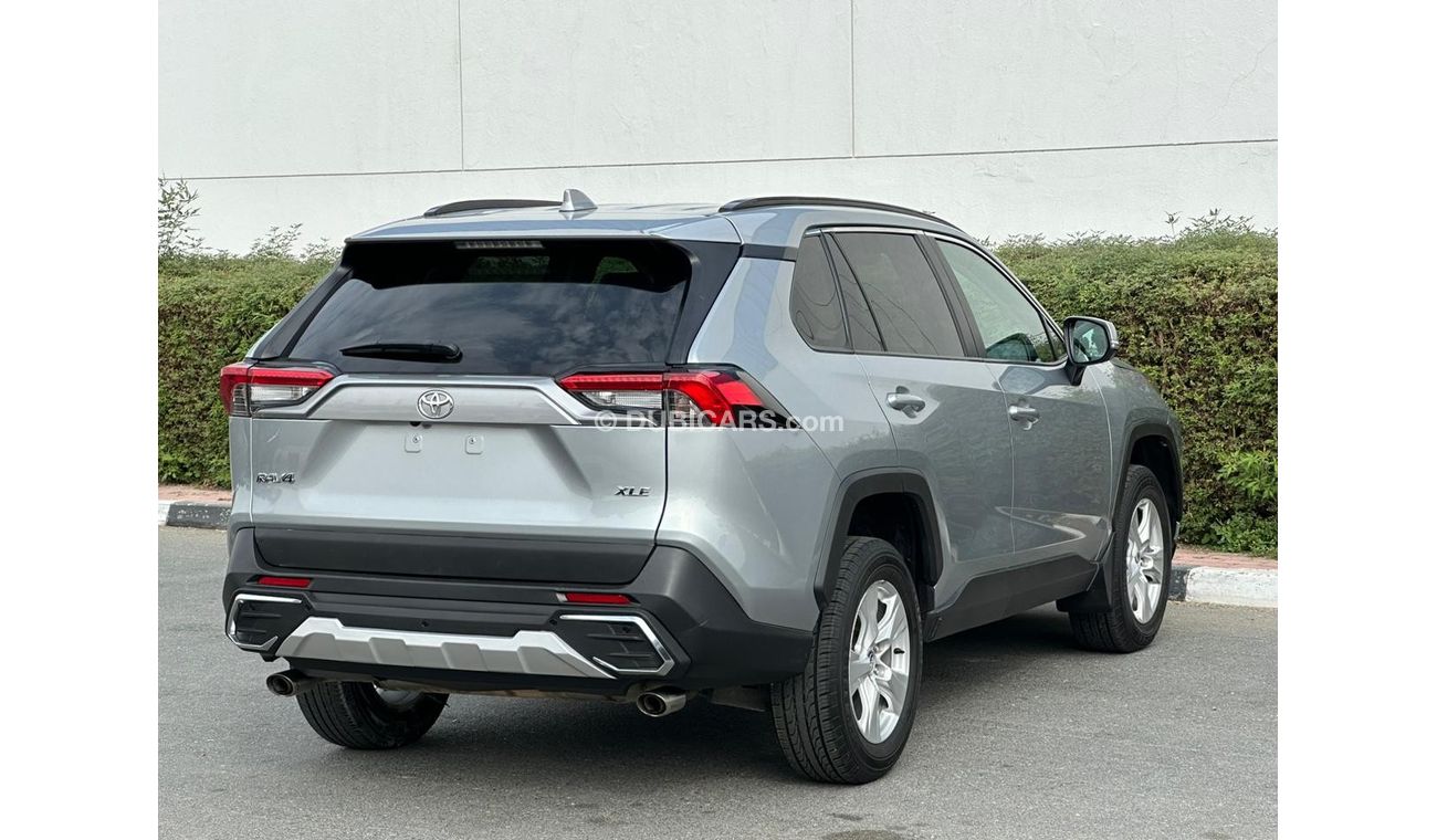 Used Toyota RAV4 Rav4 xle 2021 2021 for sale in Dubai - 571584