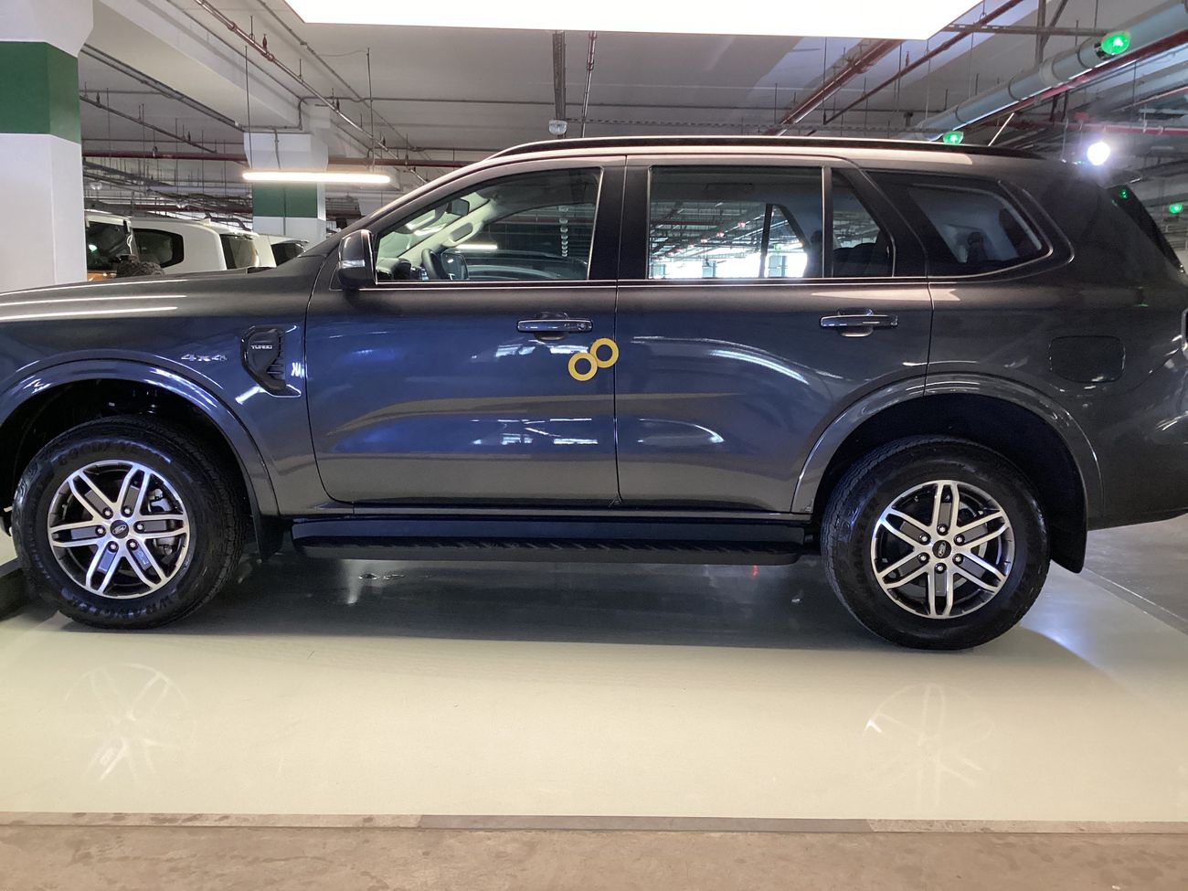 Ford Everest XLS | Guaranteed Warranty | 0 Down Payment