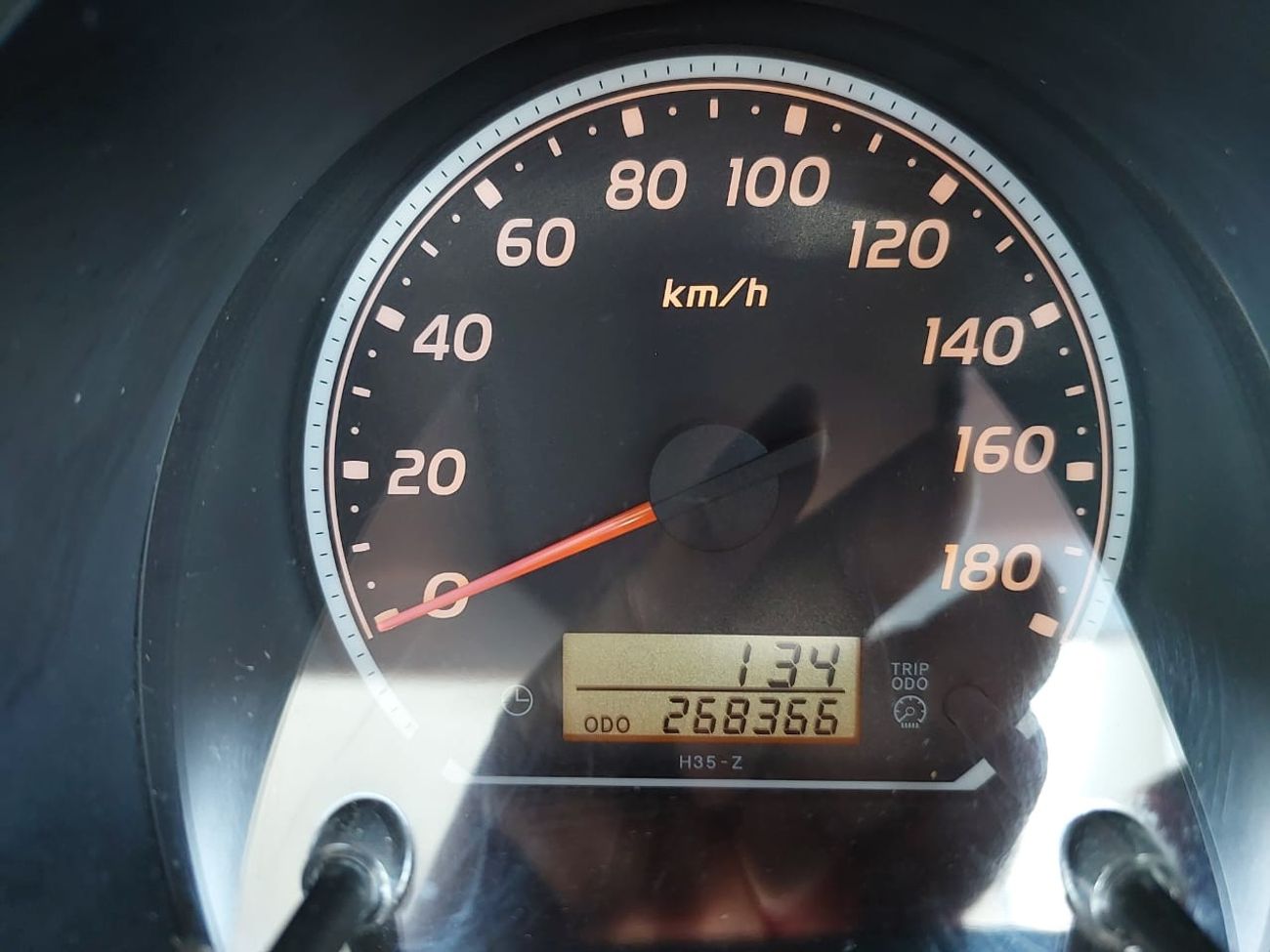 Toyota Hiace TOYOTA HIACE VAN RHD 2010 MODEL 3.0 L DIESEL AUTOMATIC(PM06521)