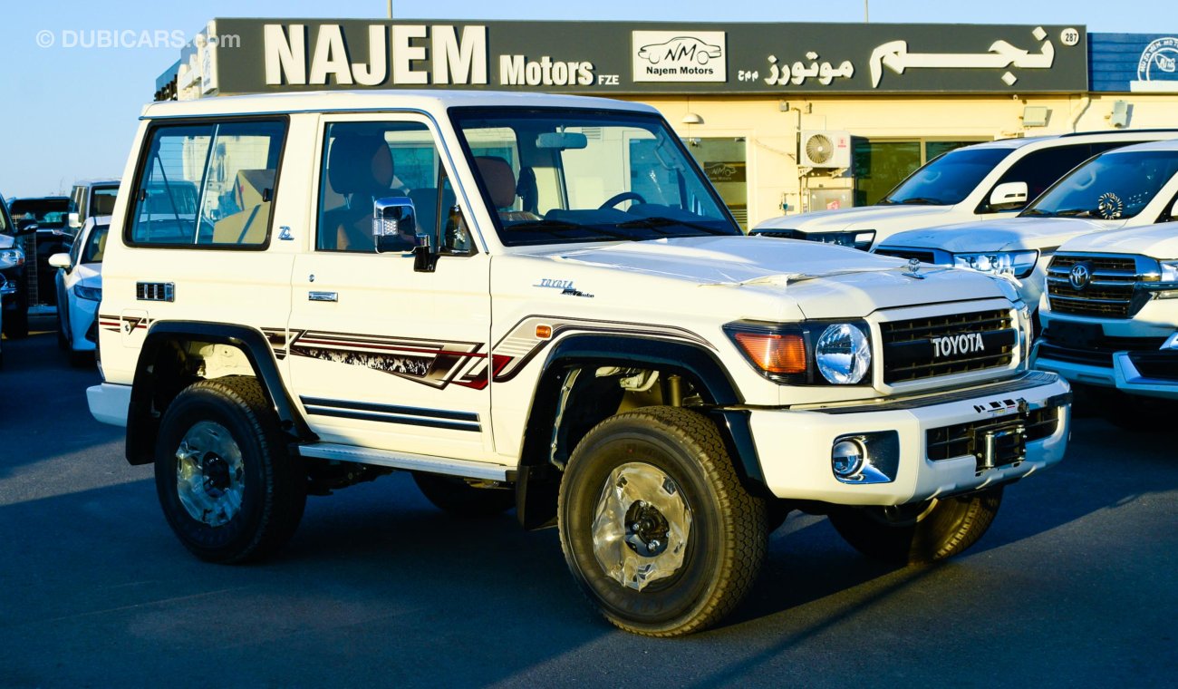 تويوتا لاند كروزر هارد توب 4.0L V6 Petrol