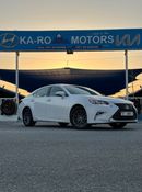 Lexus ES350 Platinum Lexus ES350 2018 with engine capacity 3.5 in perfect condition 163,000 km cable car