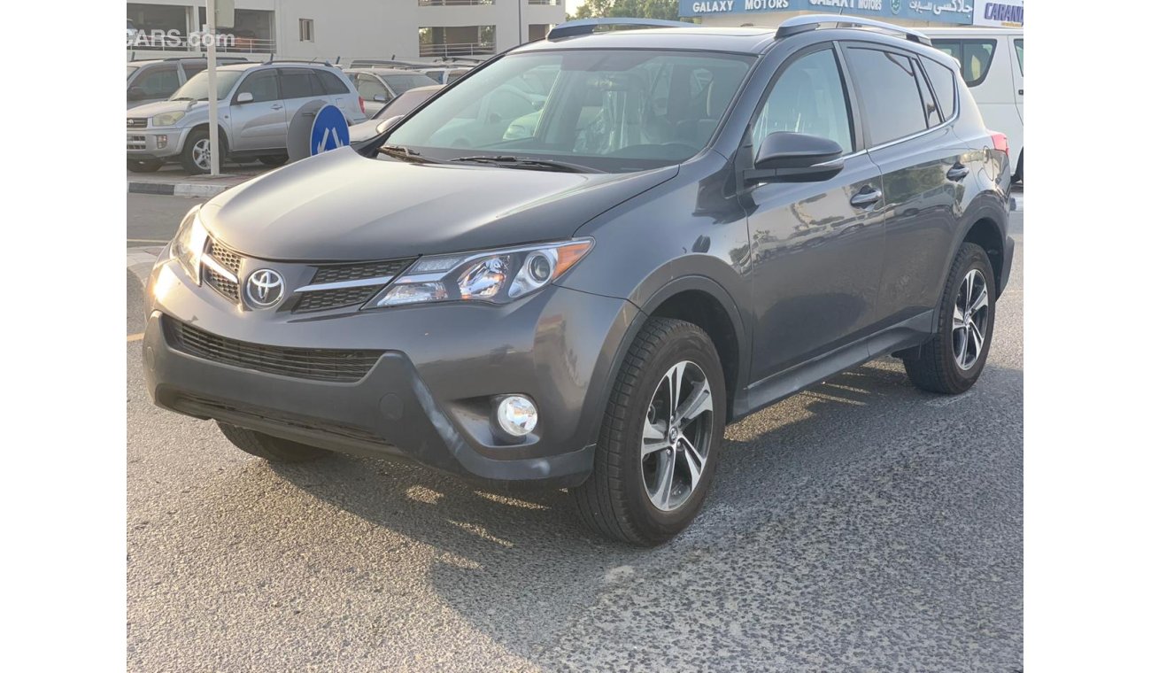 Toyota RAV4 XLE AWD MID OPTION 2.5L V4 2015 AMERICAN SPECIFICATION