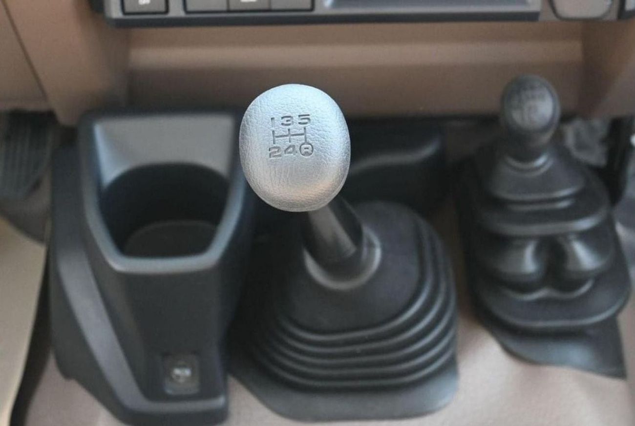تويوتا لاند كروزر 70 2024 Toyota Land Cruiser Hardtop 4.5L 3Dr Diesel 8 Cylinders Manual Zero KM