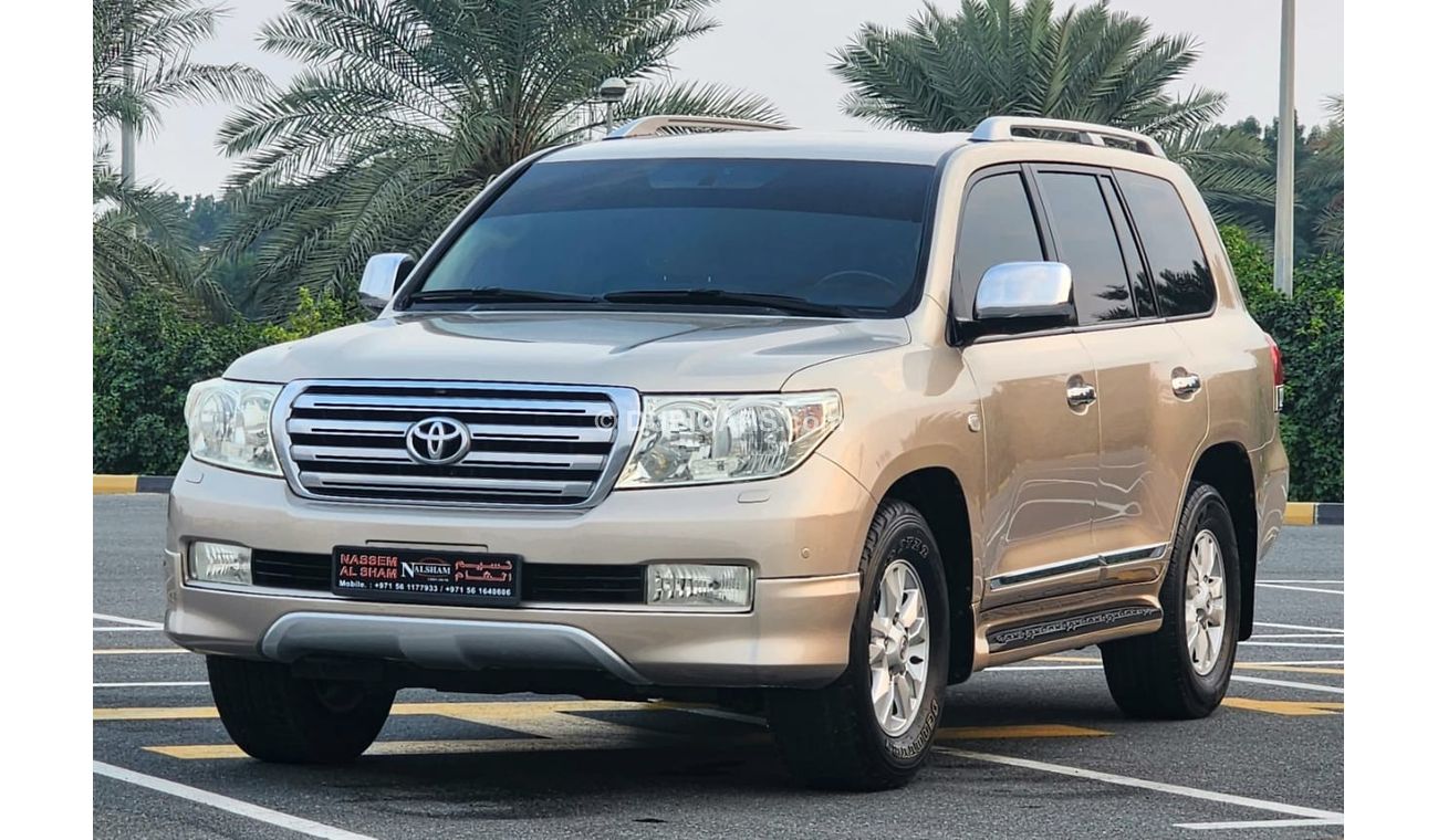 Used Toyota Land Cruiser GXR V6 2011 for sale in Sharjah - 697021