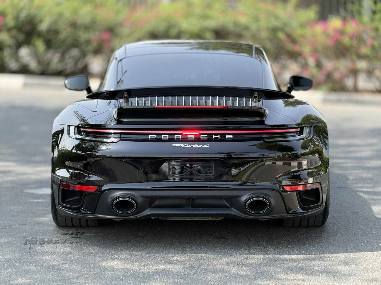 بورش 911 Turbo S 3.8L (640 HP) Coupe