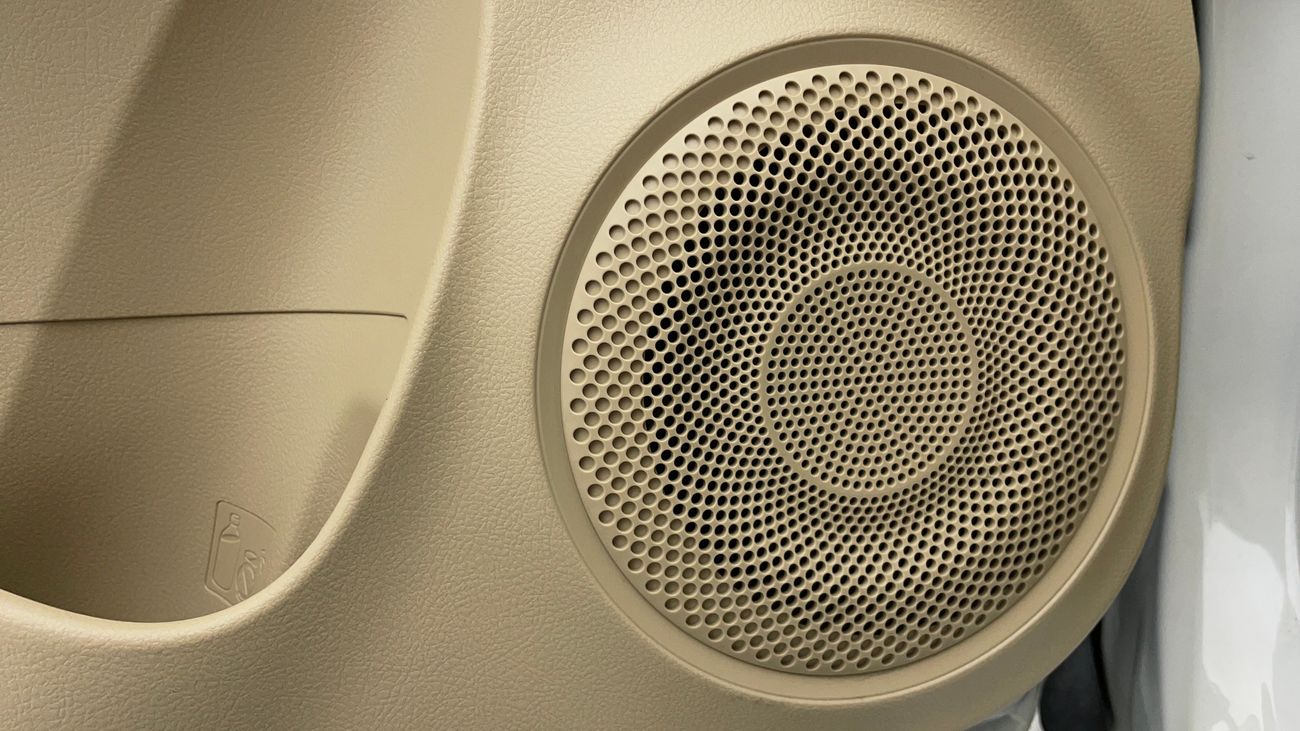 تويوتا يارس SE 1.5 | بدون دفعة مقدمة | اختبار قيادة مجاني للمنزل