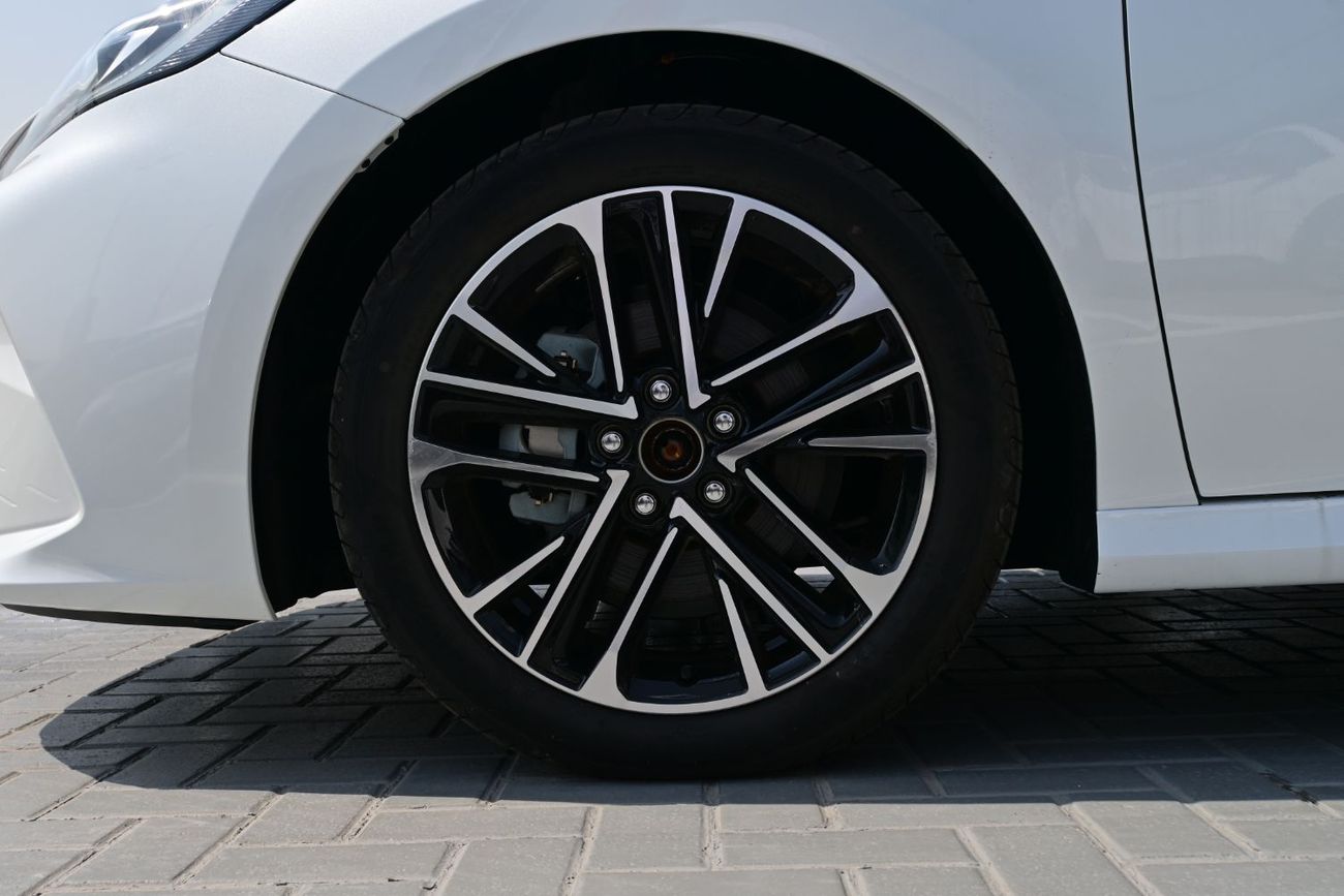 Toyota Camry Toyota Camry Premium 2.5L Hybrid Chinese, Model 2025, Color White