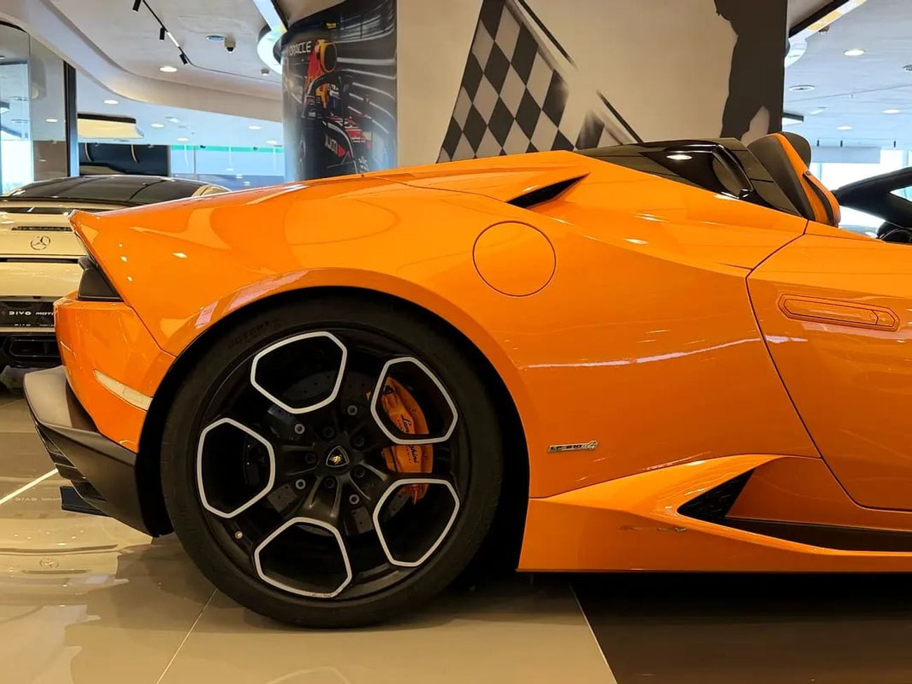 Lamborghini Huracan LP 610-4 Spyder | Japanese Specs