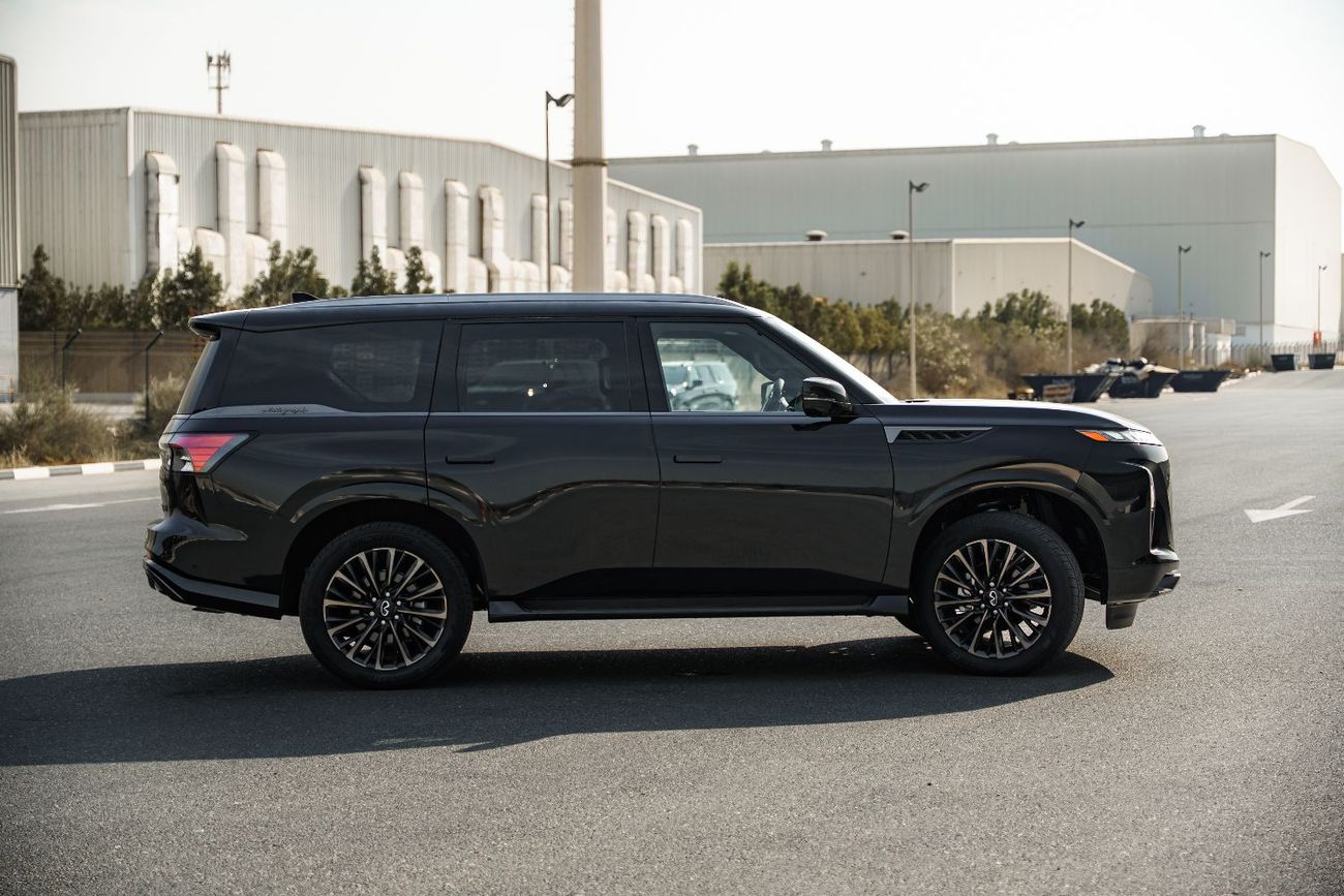 Infiniti QX80 Autograph Captain Chairs 3.5L