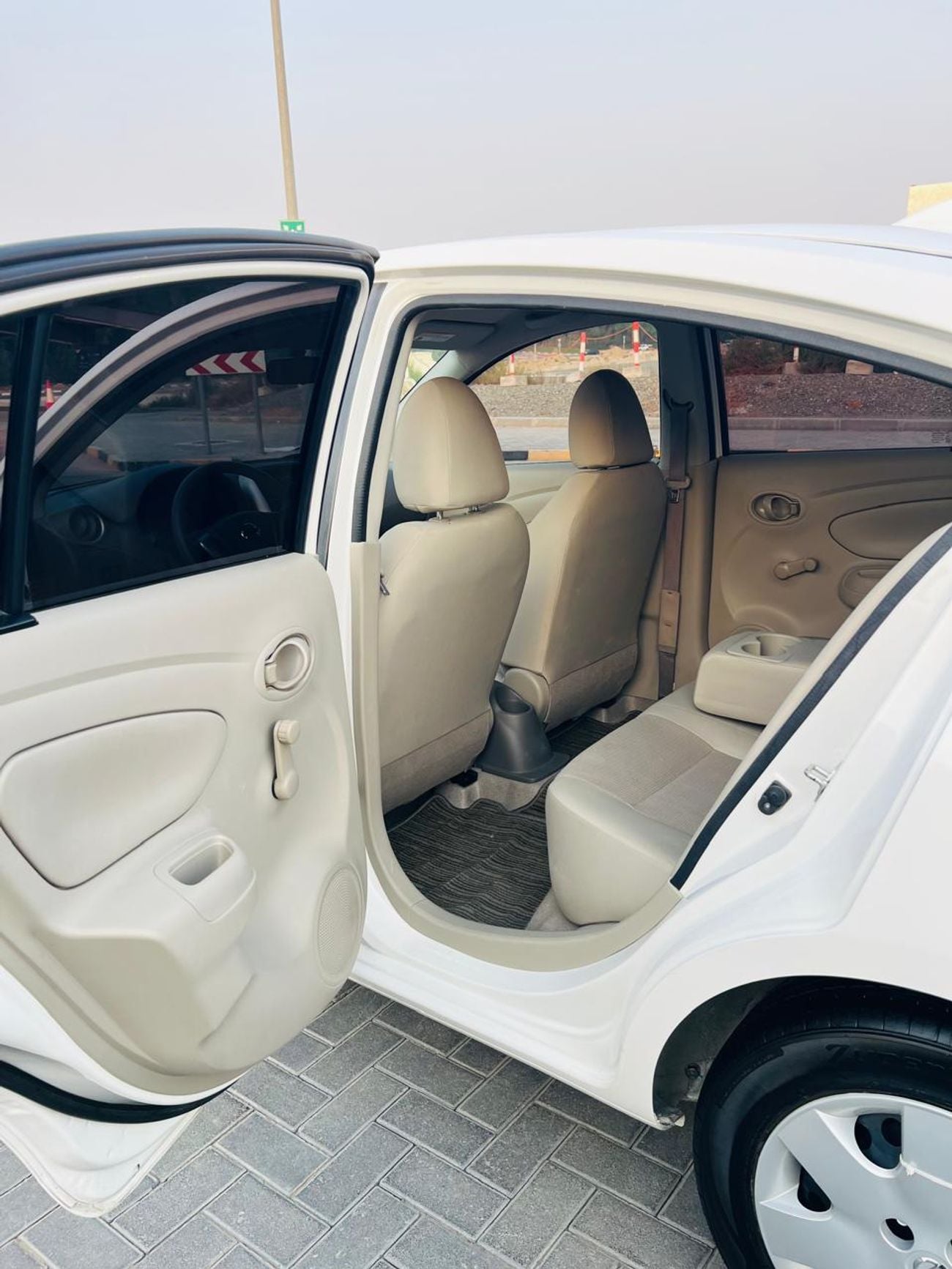 Nissan Sunny SV