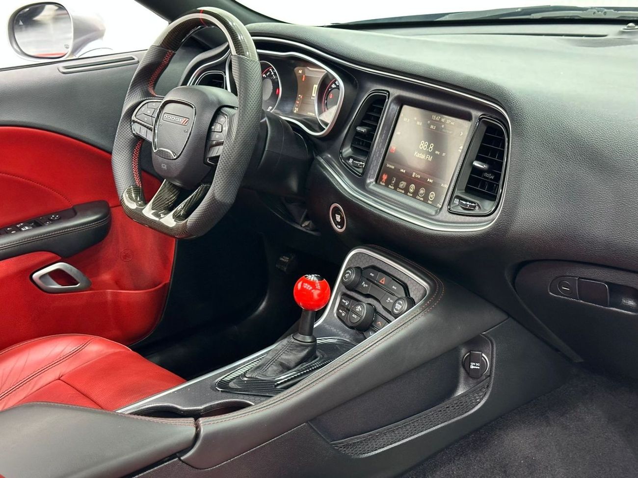 دودج تشالينجر 2016 Dodge Challenger R/T Widebody(Full Option), Full Agency Service History, GCC