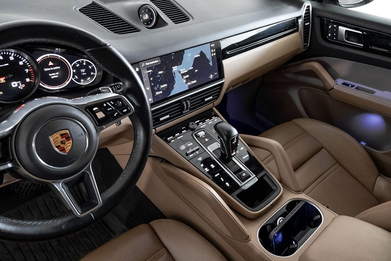 Porsche Cayenne Std 3.0L (340 HP)