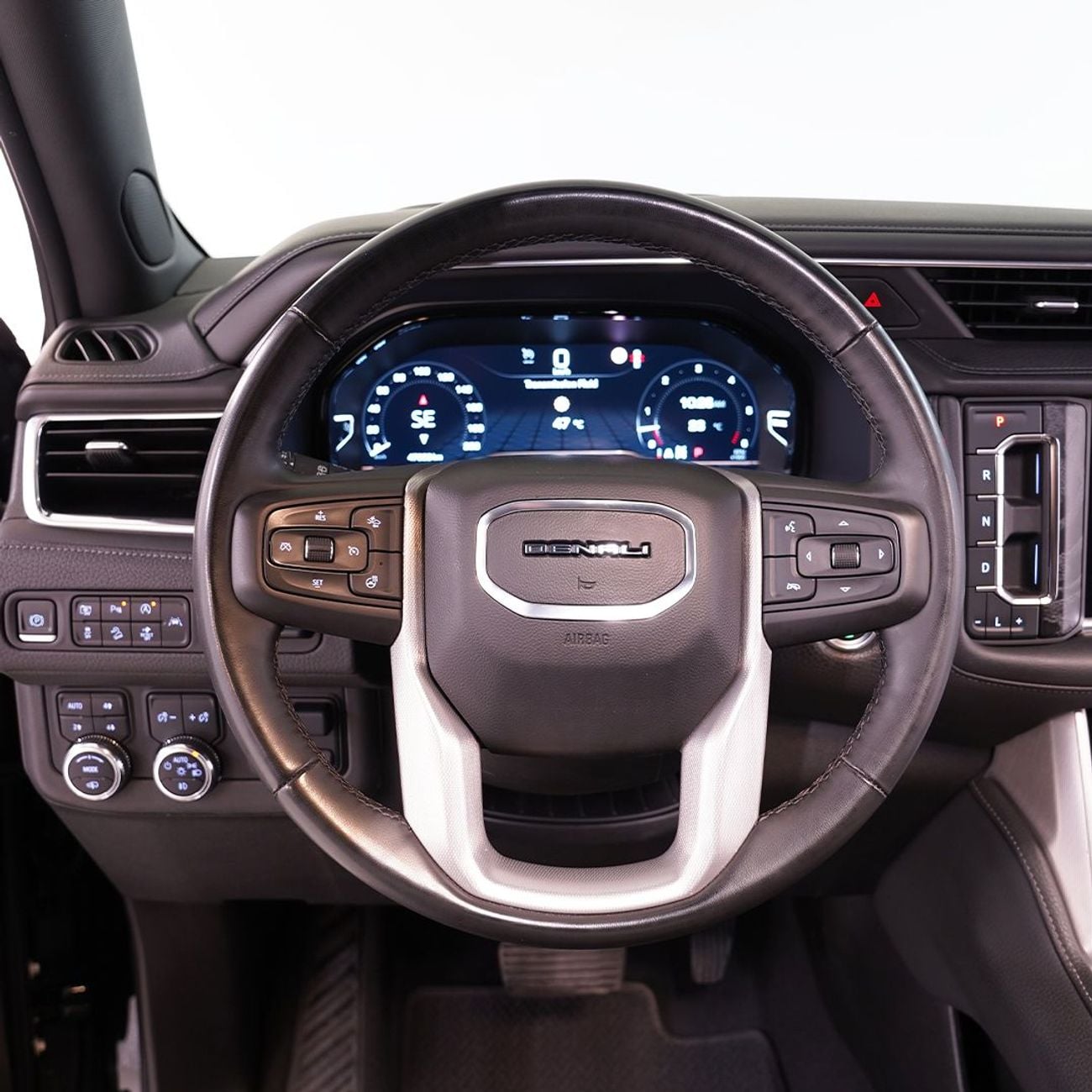 GMC Yukon 6.2 V8 Denali (AWD) 2023 GMC Black Edition, 2028 GMC Warranty + Service Pack, Captain Seats, 7 Seate