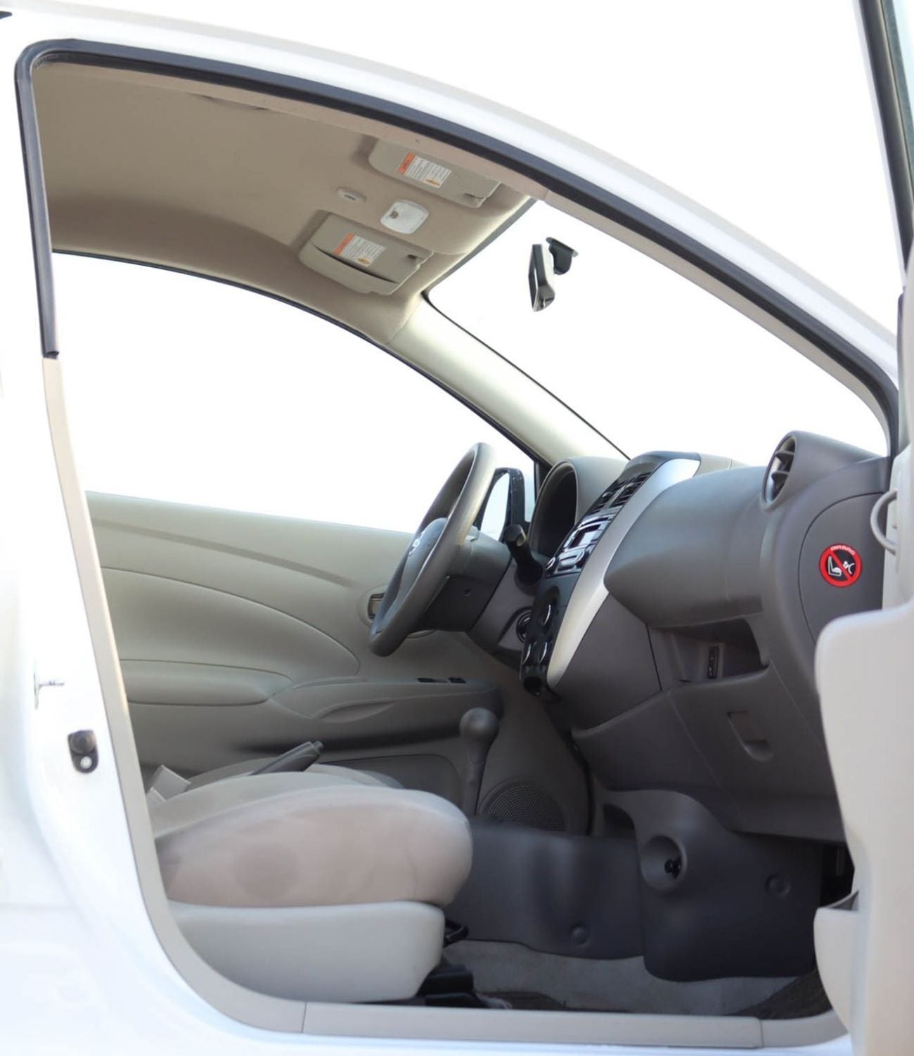 Nissan Sunny SV 1.6L Nissan Sunny - 2023 - GCC - Accident-Free - 1.5L Engine - Low Mileage - Excellent Condition