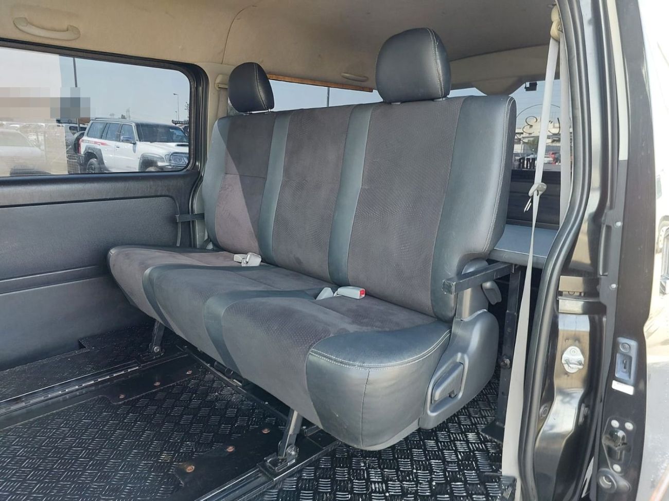 Toyota Hiace TOYOTA HIACE VAN RHD 2009 MODEL 2.7 L PETROL AUTOMATIC(PM00240)