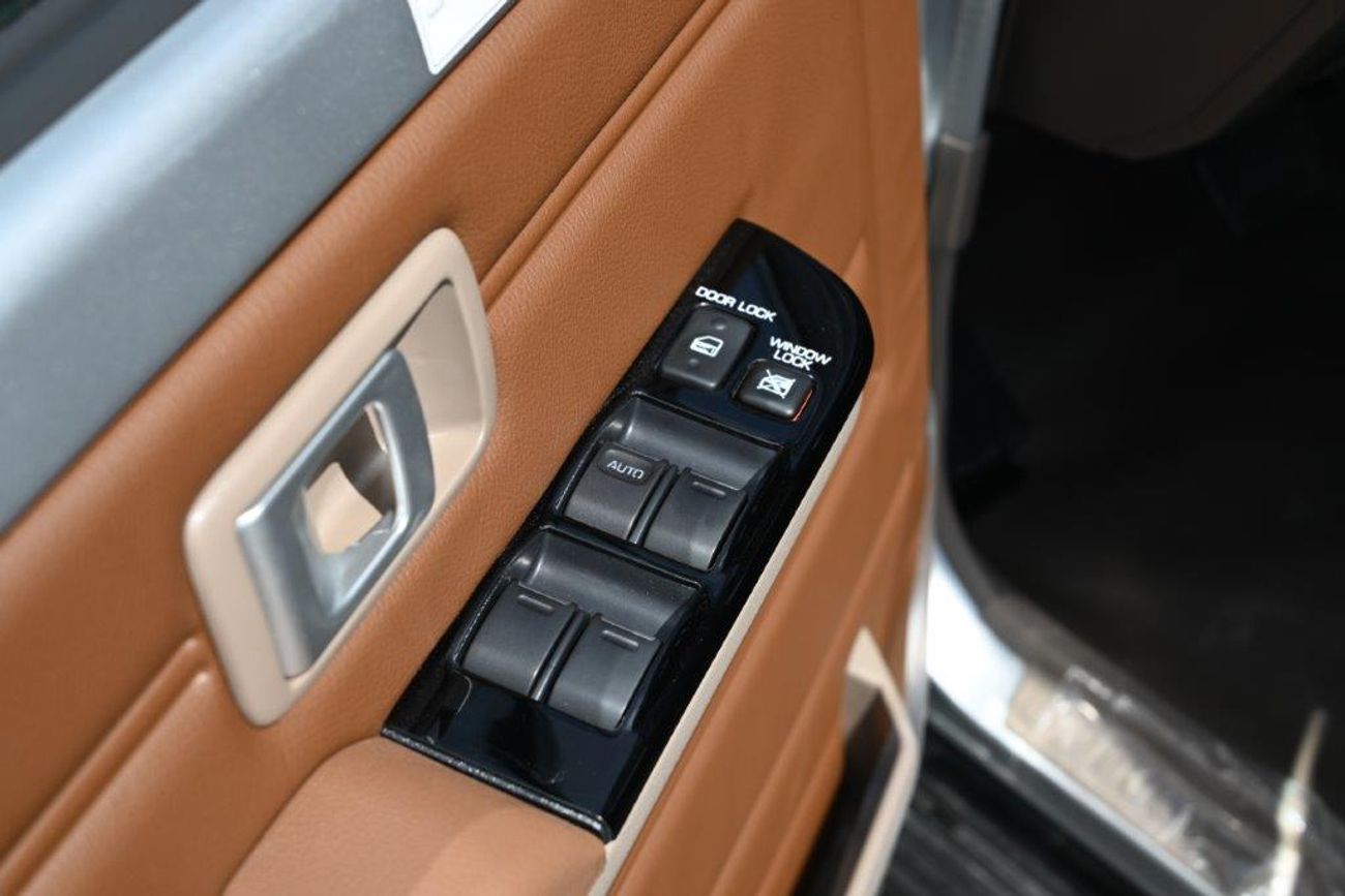 تويوتا لاند كروزر بيك آب 79 2.8L 4wd-Top option