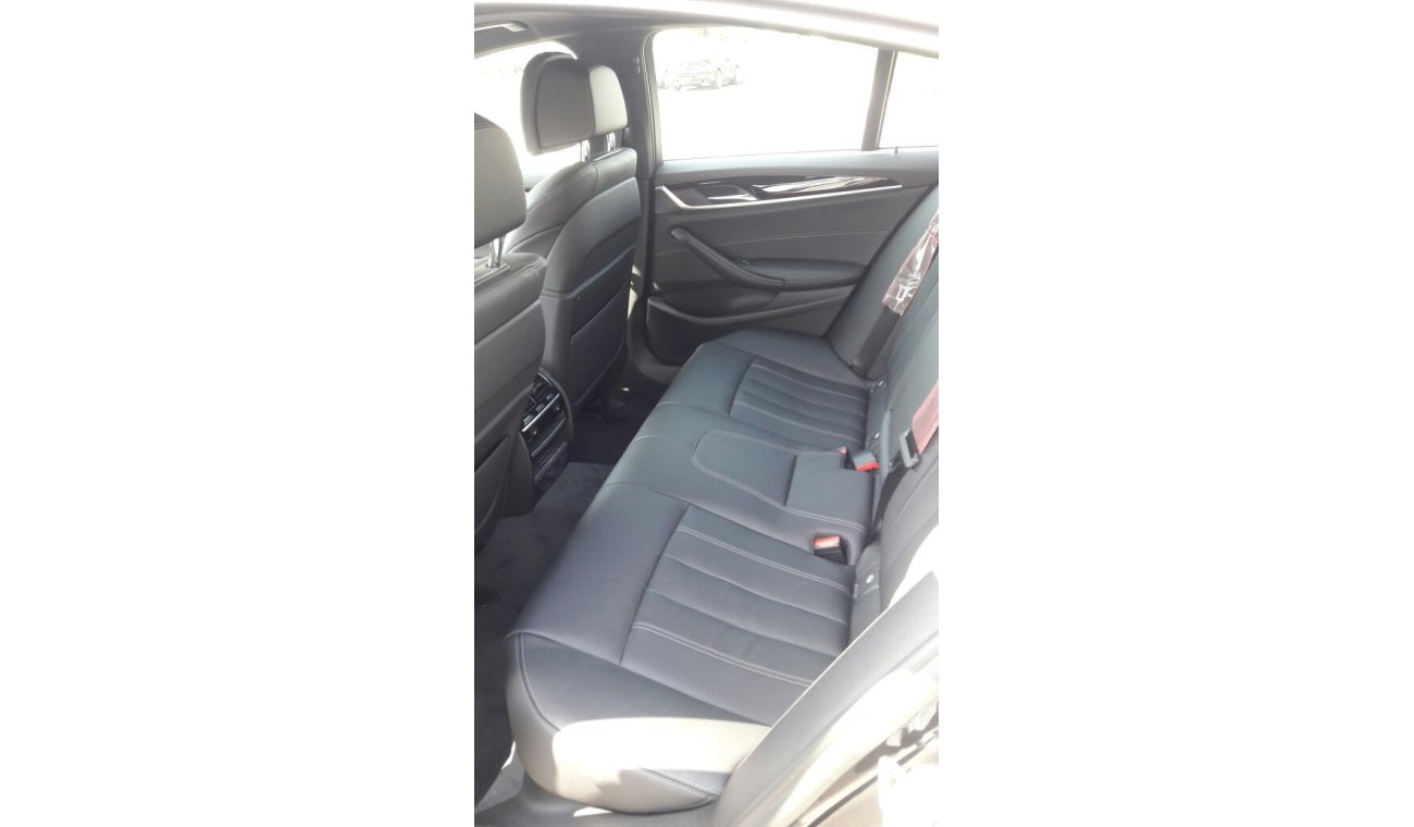 بي أم دبليو 530i