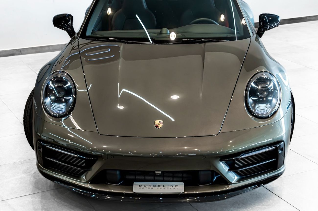 Porsche 911 2024 Porsche Carrera GTS, 2026 Porsche Warranty, Aventurine Green, Very Low KMs, GCC