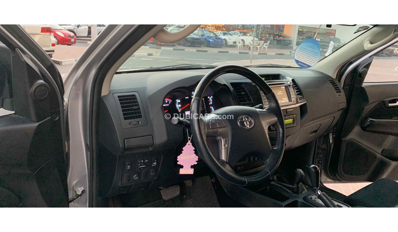 Toyota Fortuner V6. 4,0