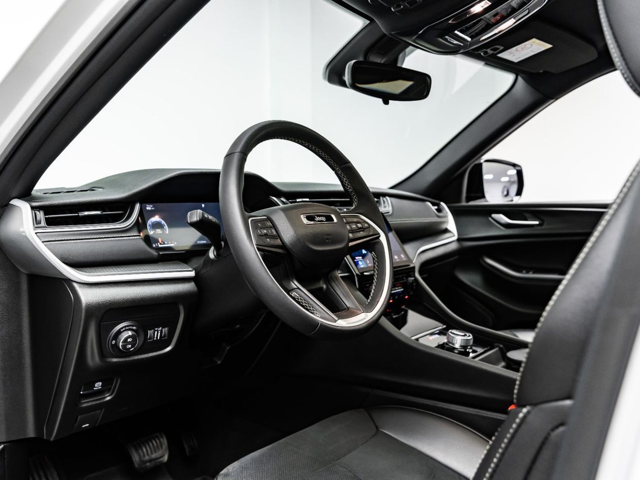 Jeep Grand Cherokee Altitude 3.6L 2024 Jeep Grand Cherokee Altitude, 3.6 TC V6, AWD, 293bhp, 8 Speed Automatic