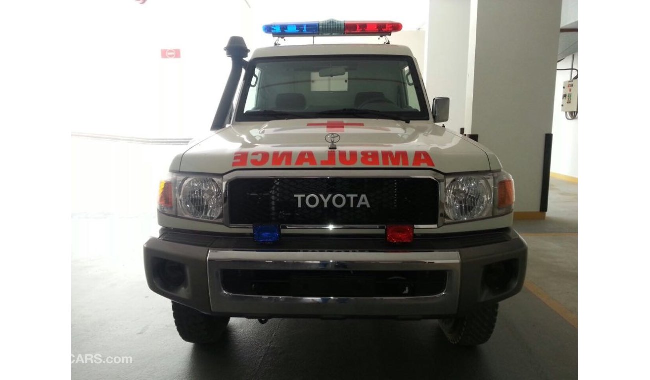 Toyota Land Cruiser Hardtop - 9 str - vdj78 - 2018 (with or without ambulance modification)