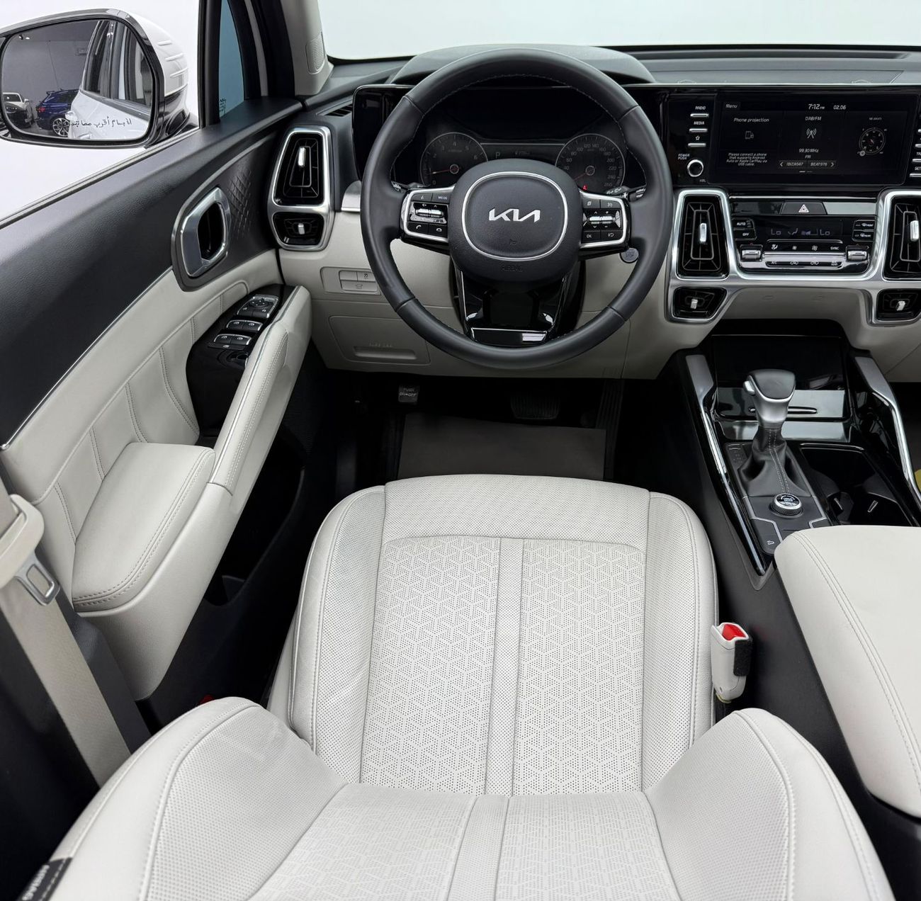 كيا سورينتو 2022 Kia Sorento DLX, 2027 Kia Warranty, Full Kia Service History, 7 Seater, GCC