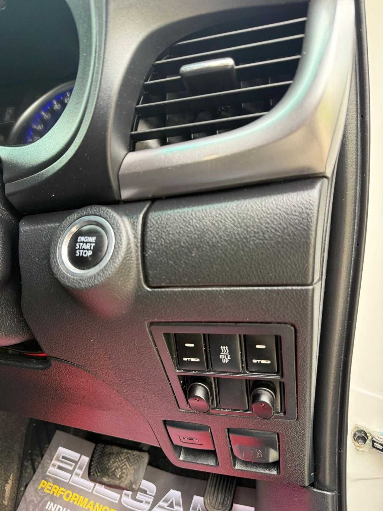 Toyota Hilux DLS SR5 export from Australia