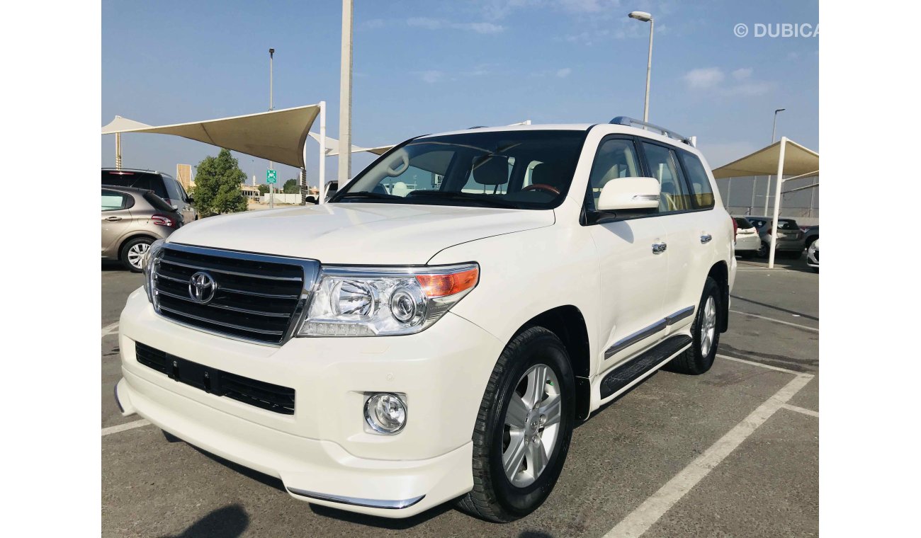 Toyota Land Cruiser سياره نظيفه جدا بحاله ممتازه بدون حوادث ضمان شاسيه جير ماكينه تشييكات وكاله