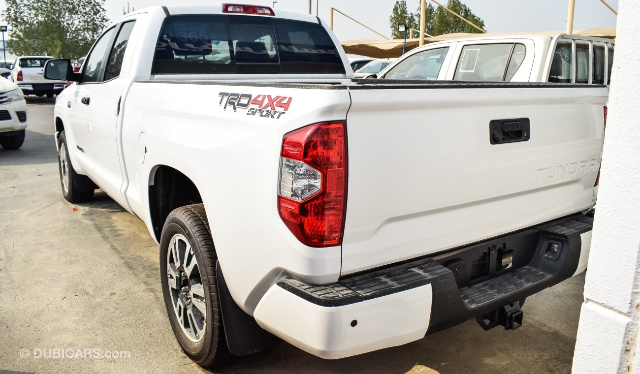 Toyota Tundra Truck trd sport 5.7L V8 automatic transmission