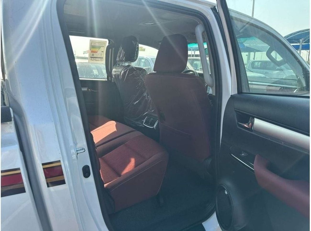 Toyota Hilux TOYOTA HILUX 2.7 AT FULL OPTION WITH PUSH START WHITE OMAN SPEC 2025