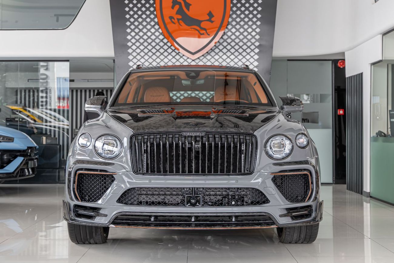 Bentley Bentayga ORIGINAL MANSORY  Bentayga - Crystal-Cut Headlights, Carbonado Evo Bespoke Carbon Exterior - 2025