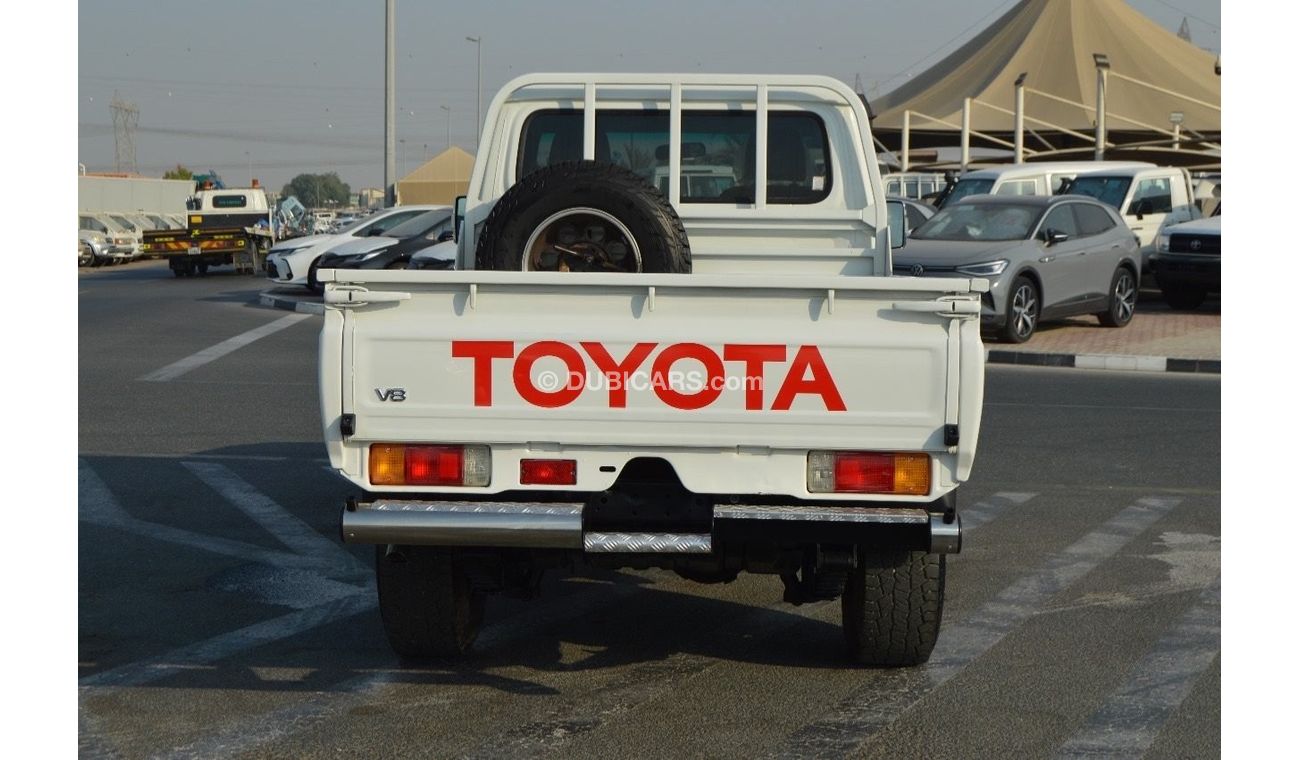 Toyota Land Cruiser Pick Up Full option clean car