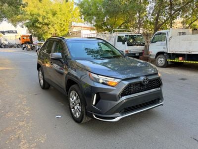 Toyota RAV4 Premiun edition