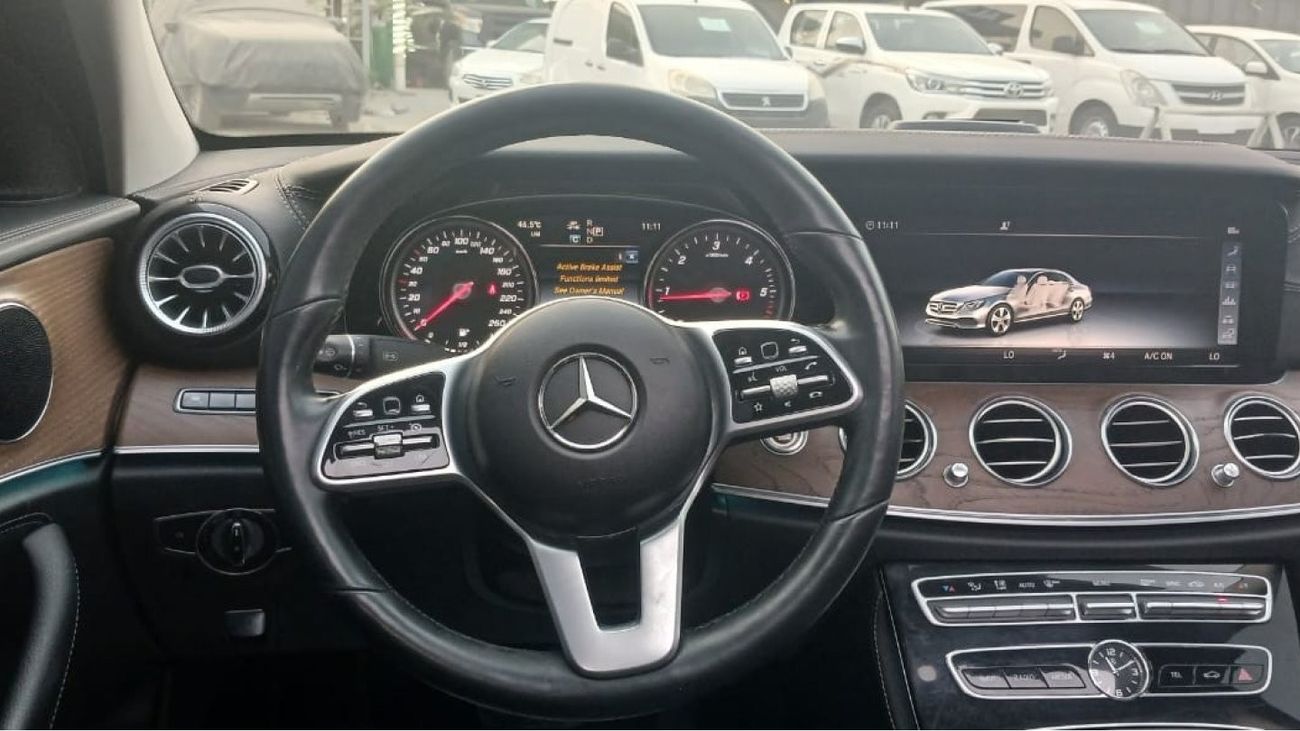 Mercedes-Benz E 220 mercedes benz E 220 diesel 2019 korea specs