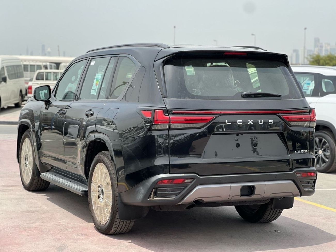 Lexus LX 600 VIP LAUNCH EDITION  w/Black Package 3.5L