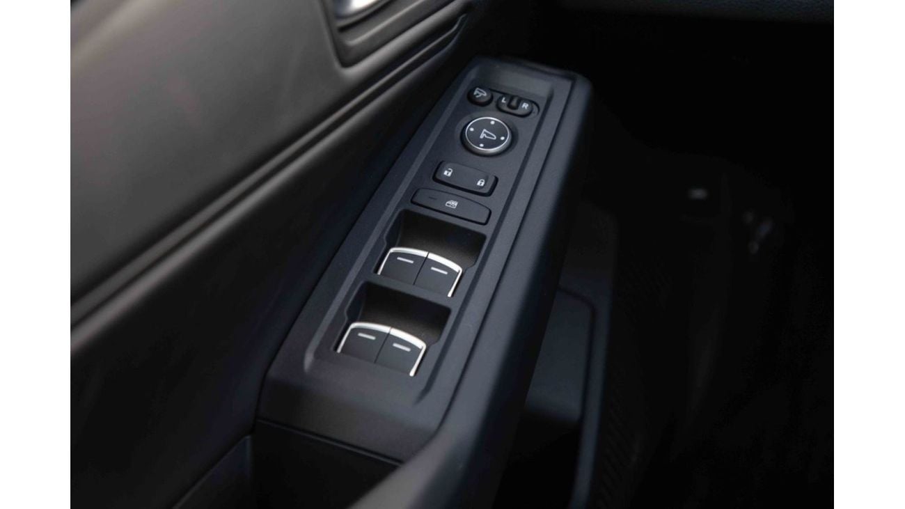 هوندا أكورد هوندا أكورد 2023 1.5T EX - فضي معدني من الداخل أسود