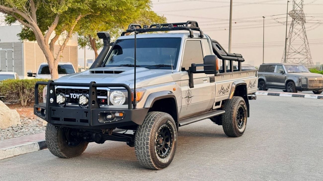 Toyota Land Cruiser Pick Up AFTER MARKET MODIFIED | SINGLE CABIN | 4.5L DIESEL ENGINE | MANUAL TRANSMISSION | RHD