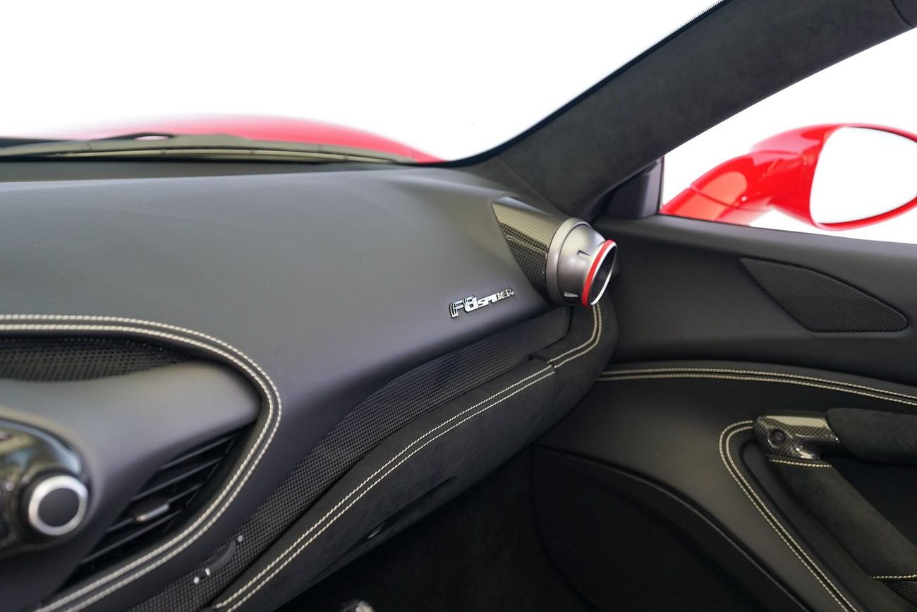 Ferrari F8 Spider 3.9T V8