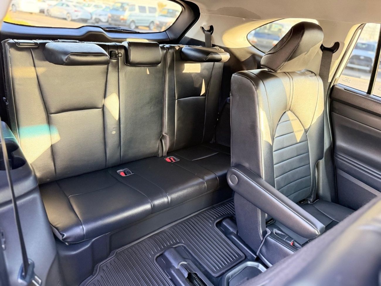 تويوتا هايلاندر TOYOTA Highlander Hybrid XLE Premium