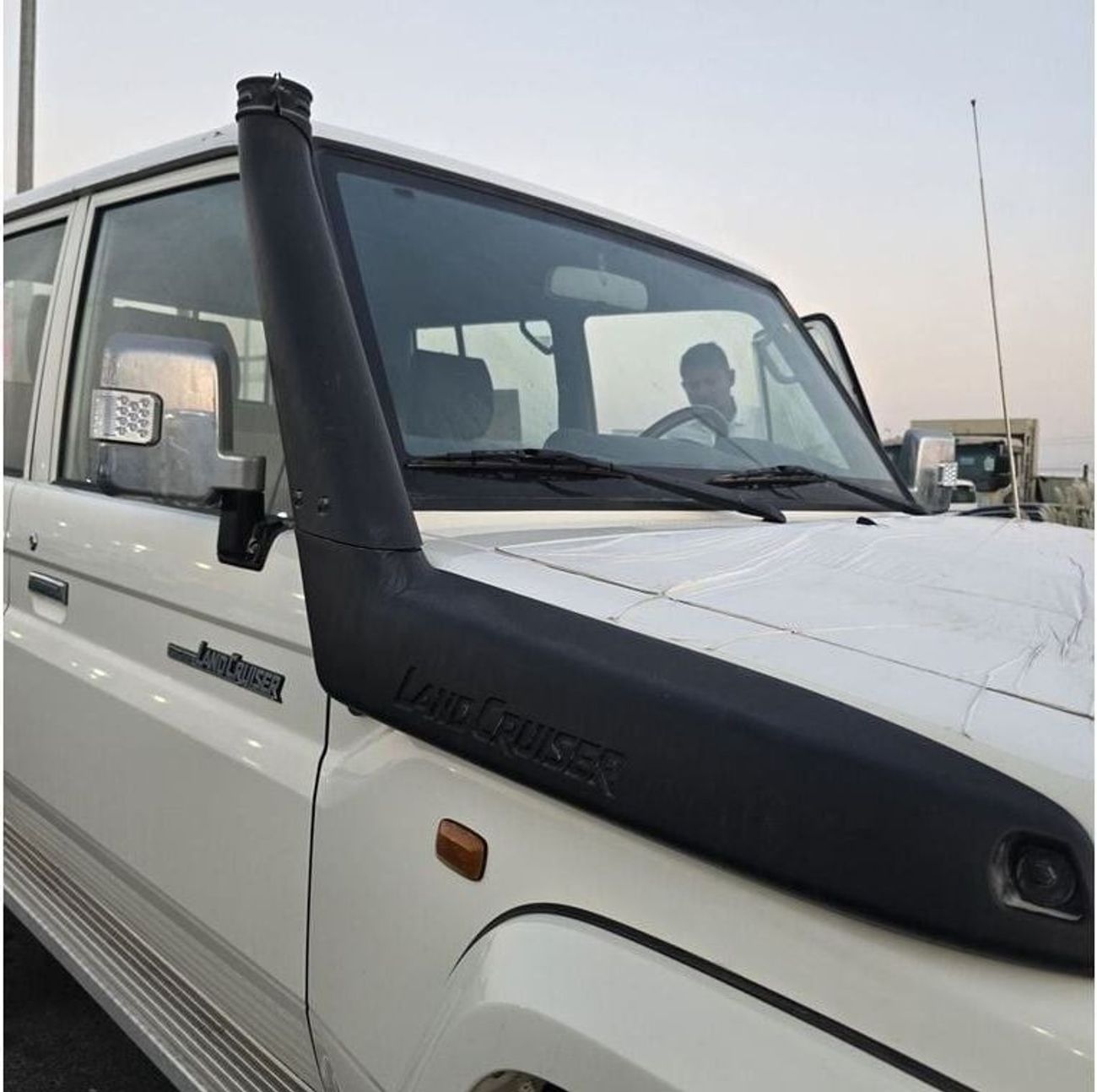 Toyota Land Cruiser Pick Up 2023 LC79 4.5L V8 Diesel MT Full option