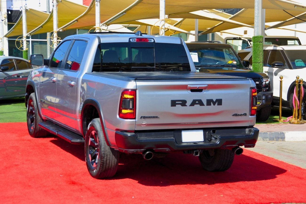 رام 1500 Rebel 5.7L Crew Cab Utility (5 Seater)