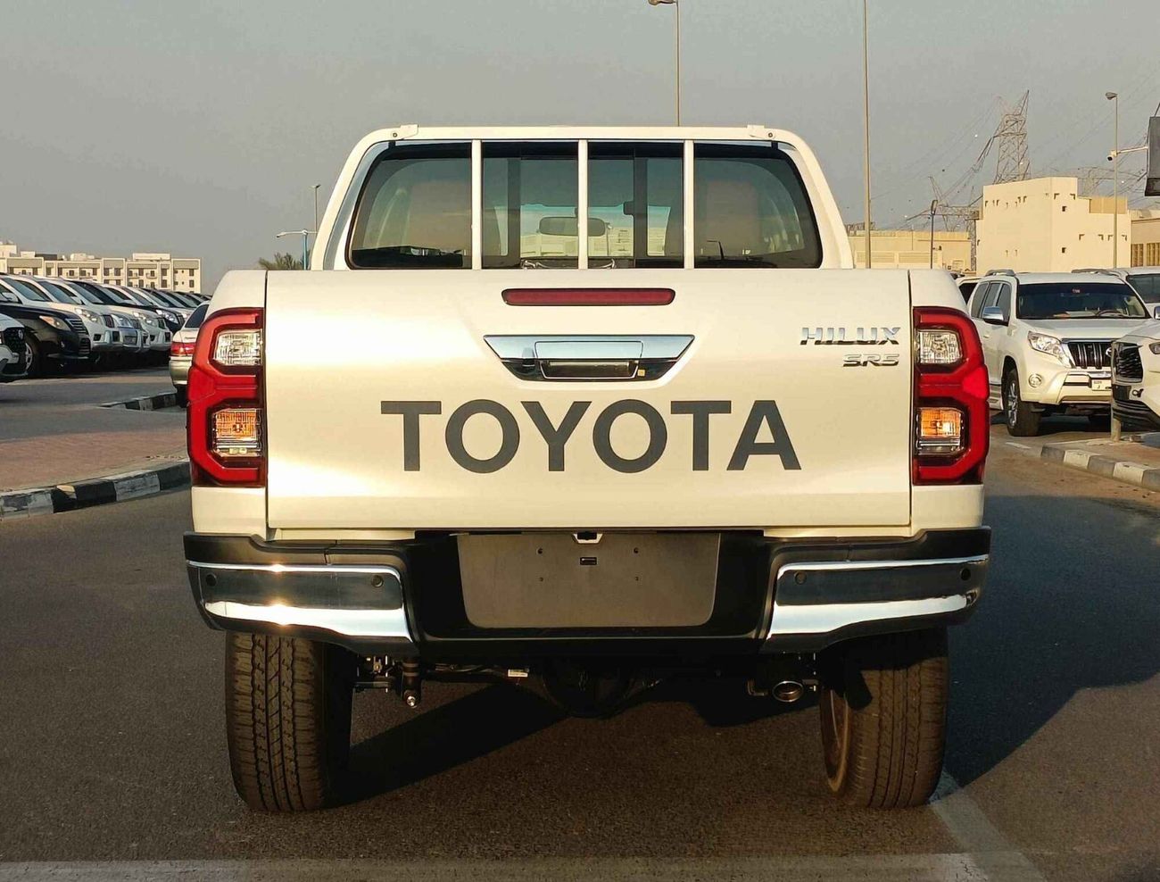 Toyota Hilux WIDE BODY / TRD KIT / 4.0L V6 A/T  PETROL / PUSH START / 4WD (CODE # HP40AF)