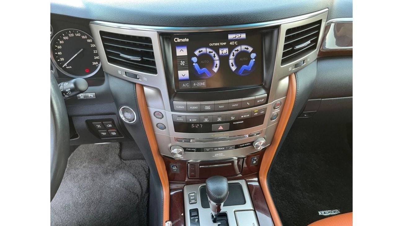 Lexus LX 570