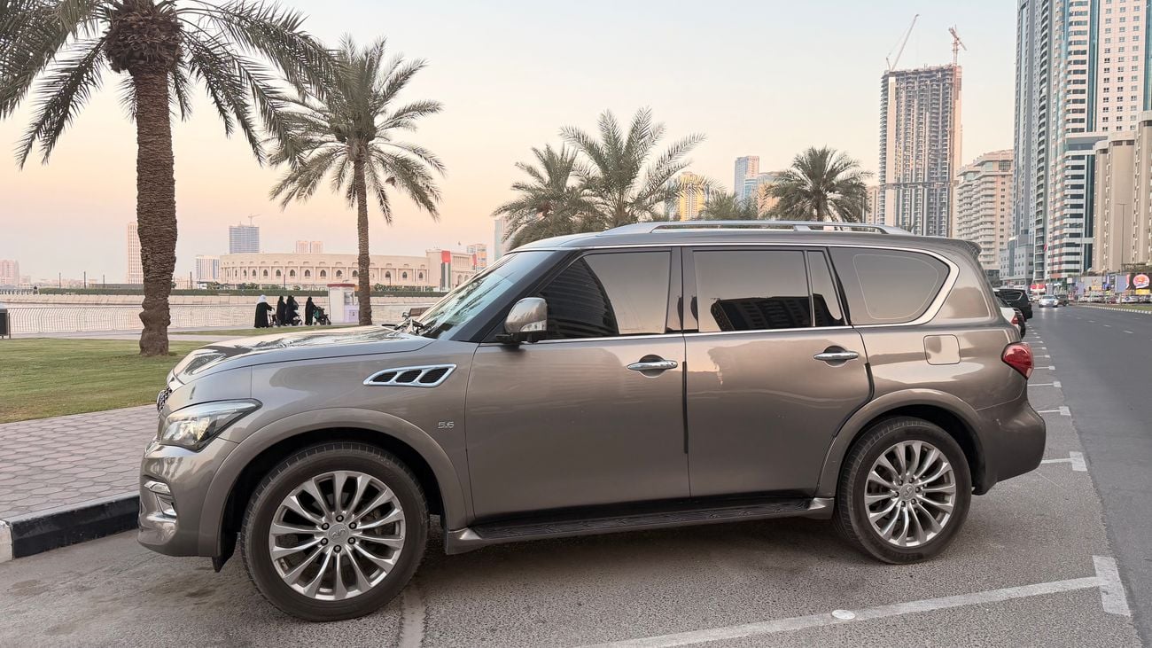 Infiniti QX80 LUXURY