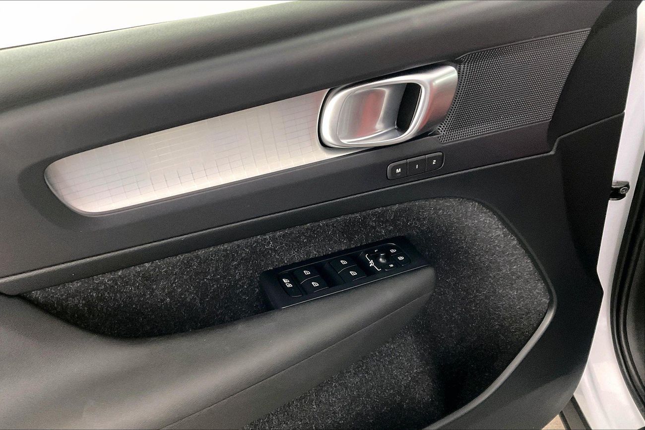 فولفو XC 40 T5 Momentum | شامل الضمان | 0 ﺪﻔﻋﺓ ﺃﻮﻟﻯ