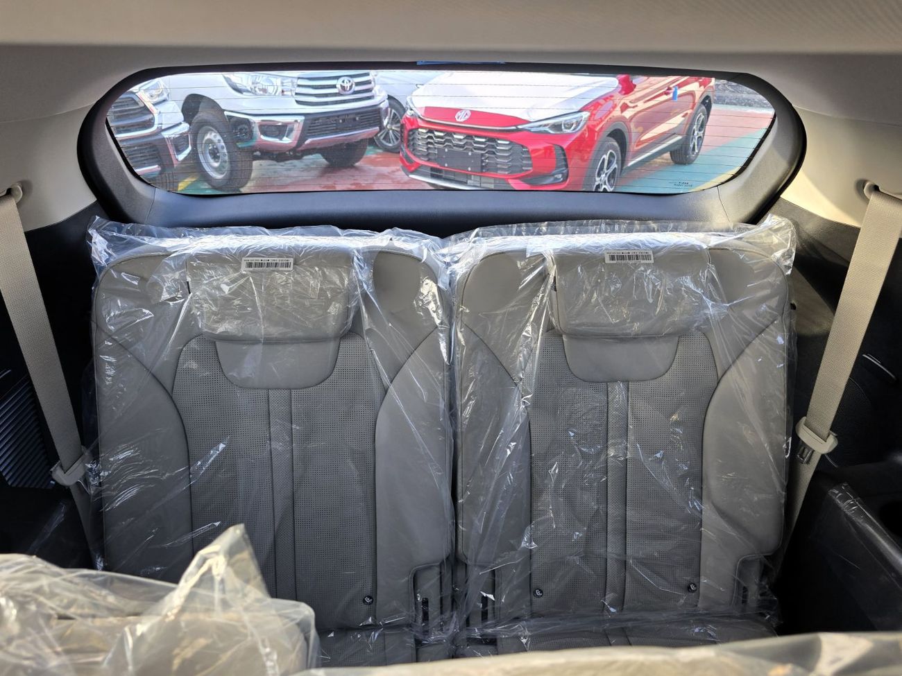 كيا سورينتو KIA SORENTO MQ4 HEV AT 7P 1.6L SUV AWD 5Doors black color 2026 Model