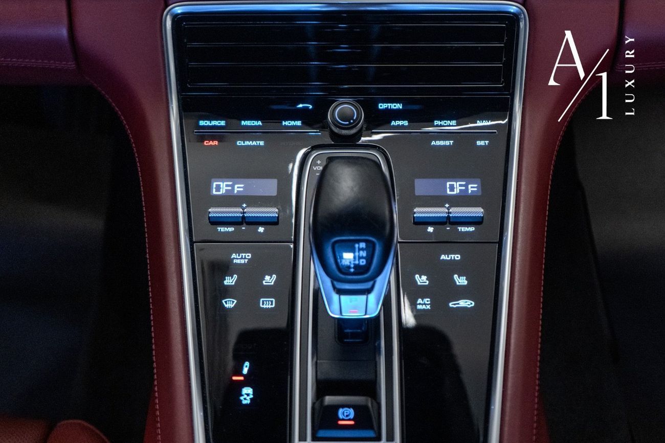 Porsche Panamera 4S 3.0L (434 HP) 2018 Porsche Panamera 4S Executive, Full Porsche Service History, Full Option,GCC S