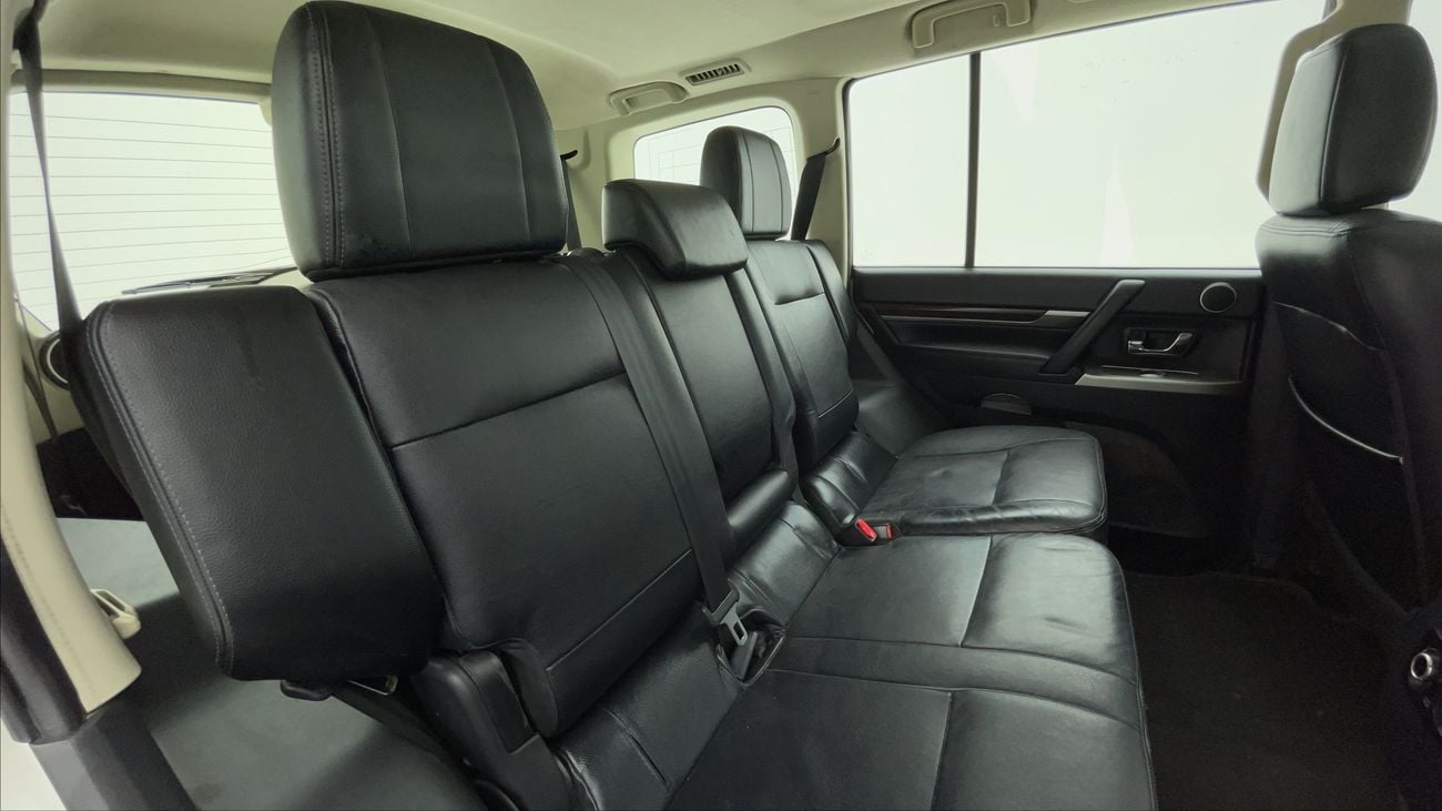 Mitsubishi Pajero GLS TOP 3.5 | Zero Down Payment | Free Home Test Drive