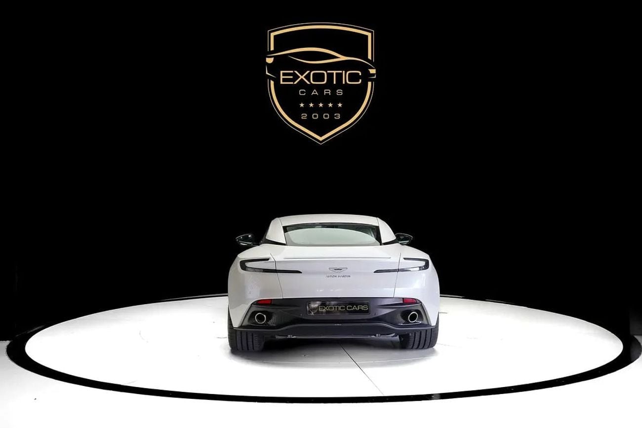 Aston Martin DB11 AMR Std 5.2L