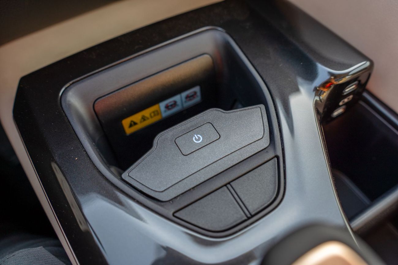 تويوتا كراون Toyota Crown 2026 2.5L Hybrid FWD